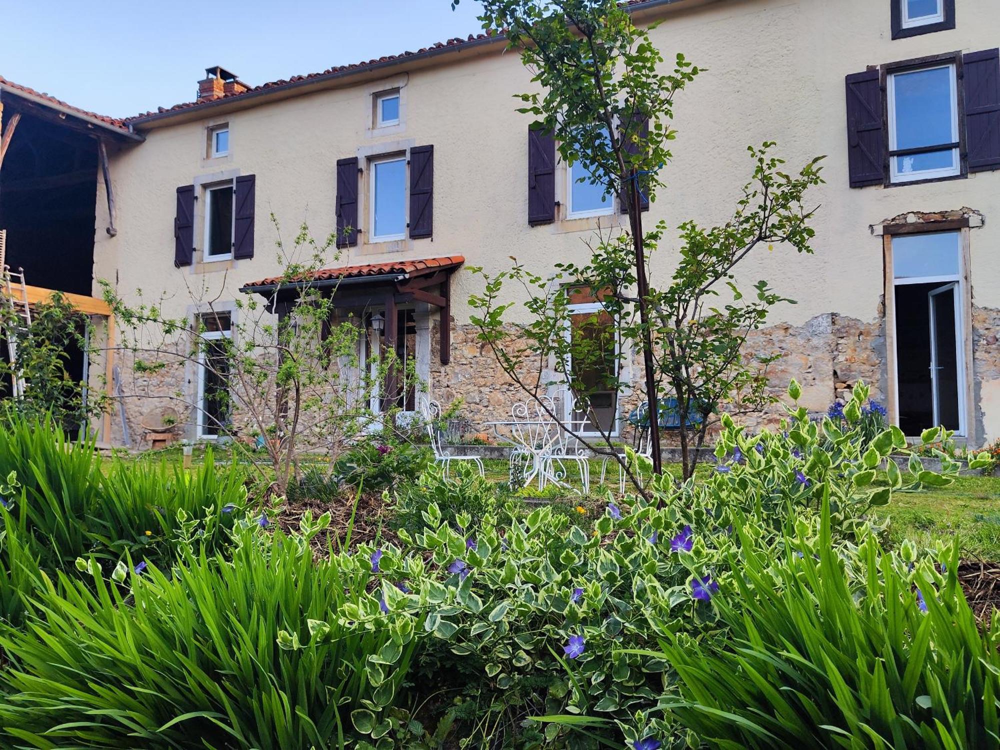 Maison Berthranet Seich Bagian luar foto